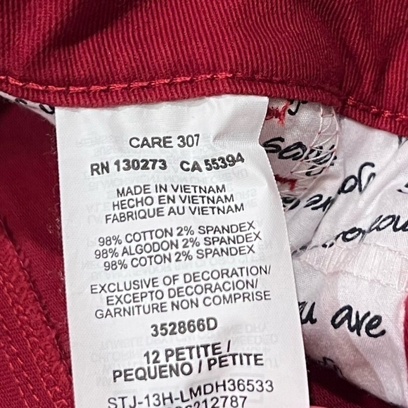 NWT Lee Secretly Shapes Straight Leg Embellished Jeans Rouge Red 12 Petite - Picture 6 of 9